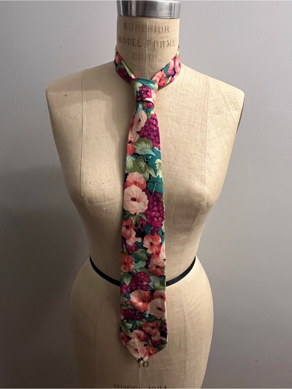 Gitano Tie